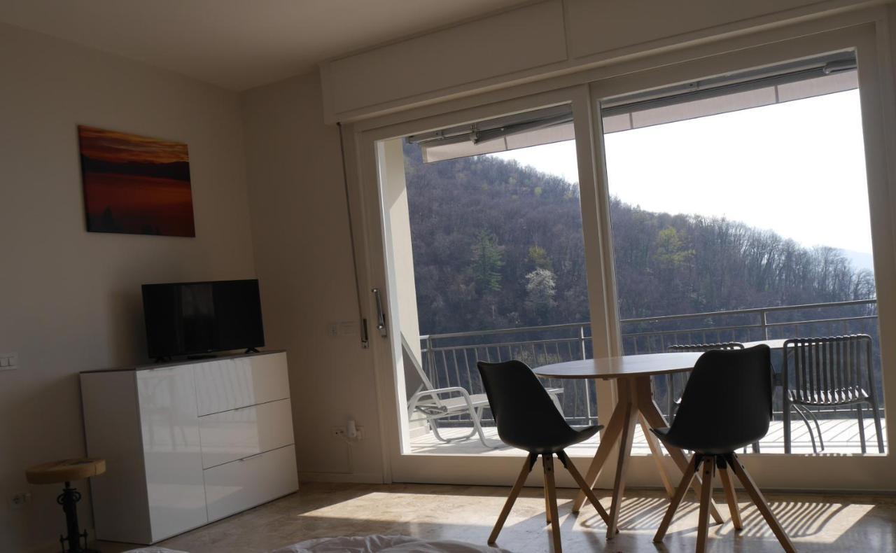 Apartment Casa Colmegna Mit Traumhaften See- Und Bergblick *
